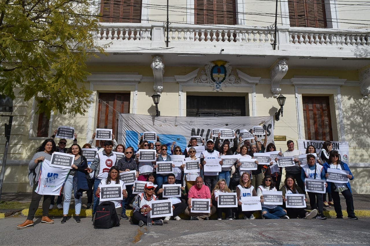 Docentes rechazan nuevo sistema de control de licencias médicas a cargo de empresa privada